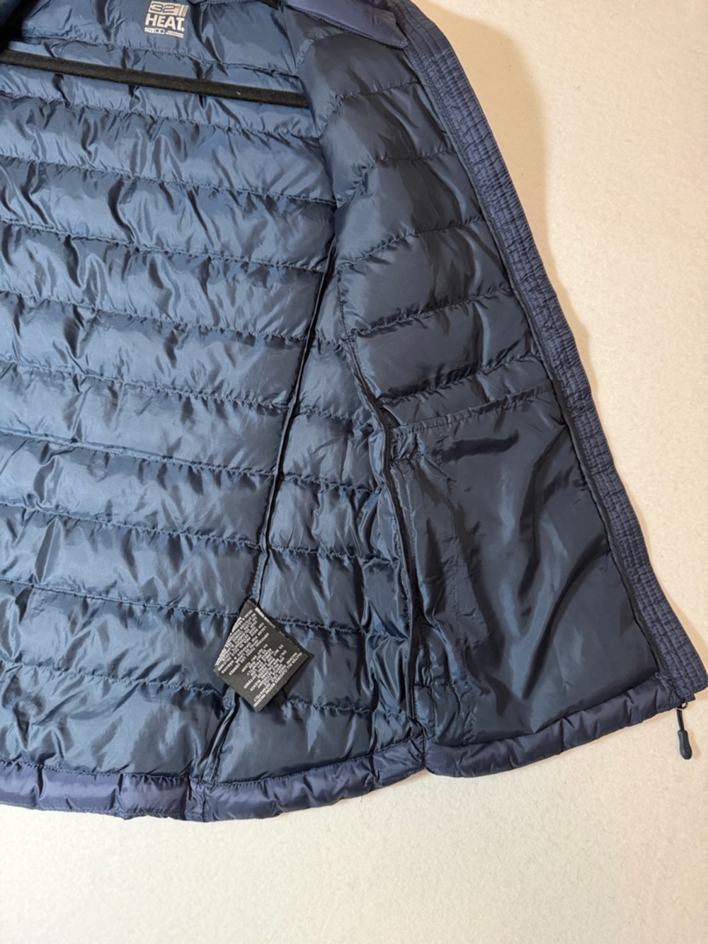 NWOT Women's 32 degree Lightweight Puffer Vest - Picture 6 of 6